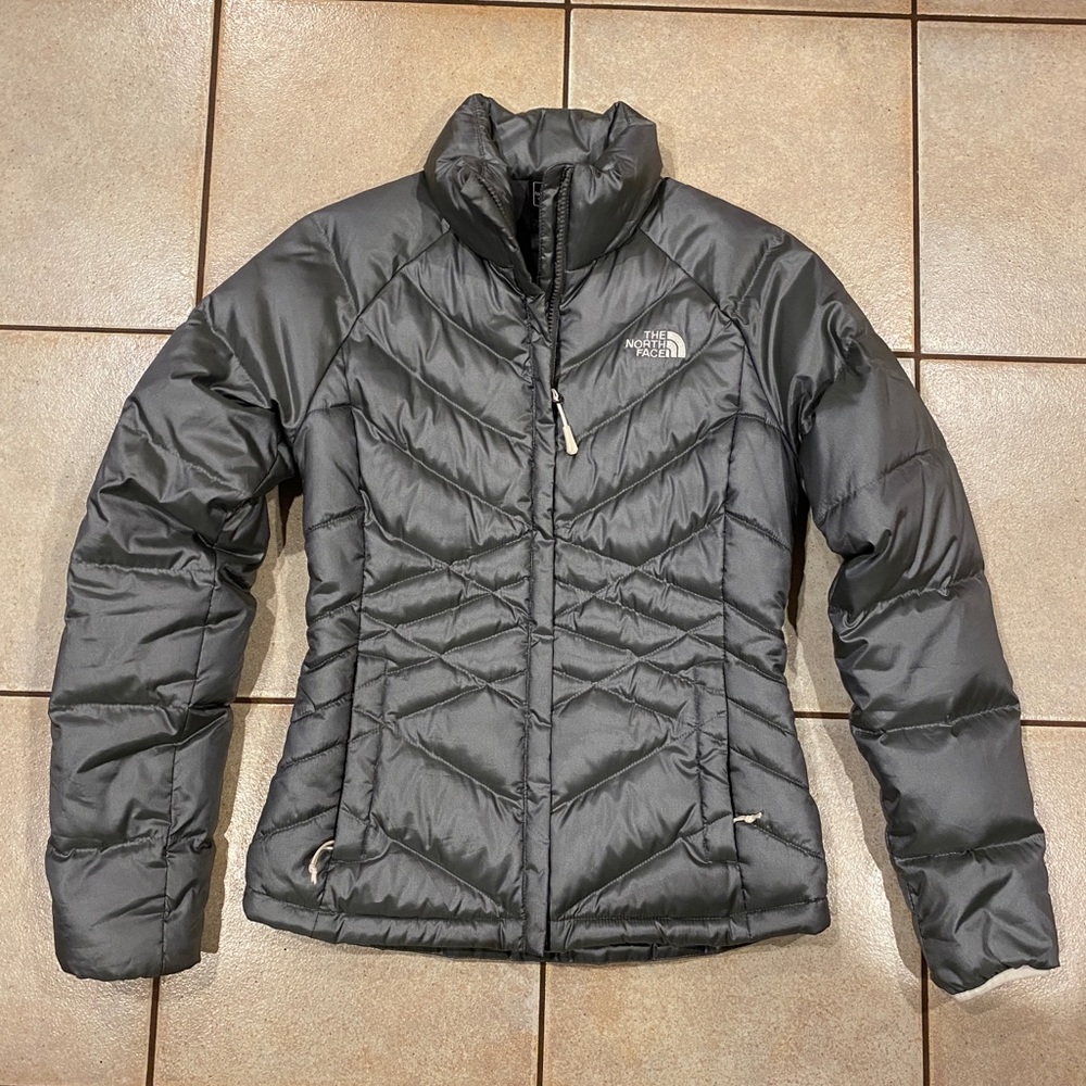NORTH FACE WOMENS PUFFER JACKET
